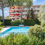 דירה With Swimming Pool In Juan Les Pins