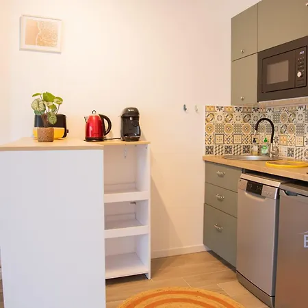 Apartment With Swimming Pool In Juan Les Pins Antibes