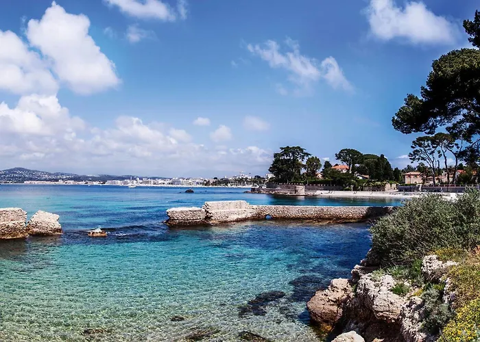 With Swimming Pool In Juan Les Pins Appartement Antibes